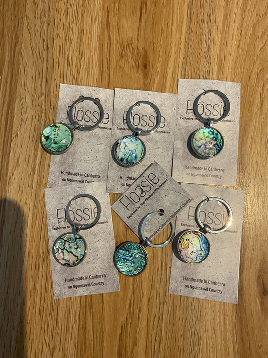 *Glass Dome Keychain Silver