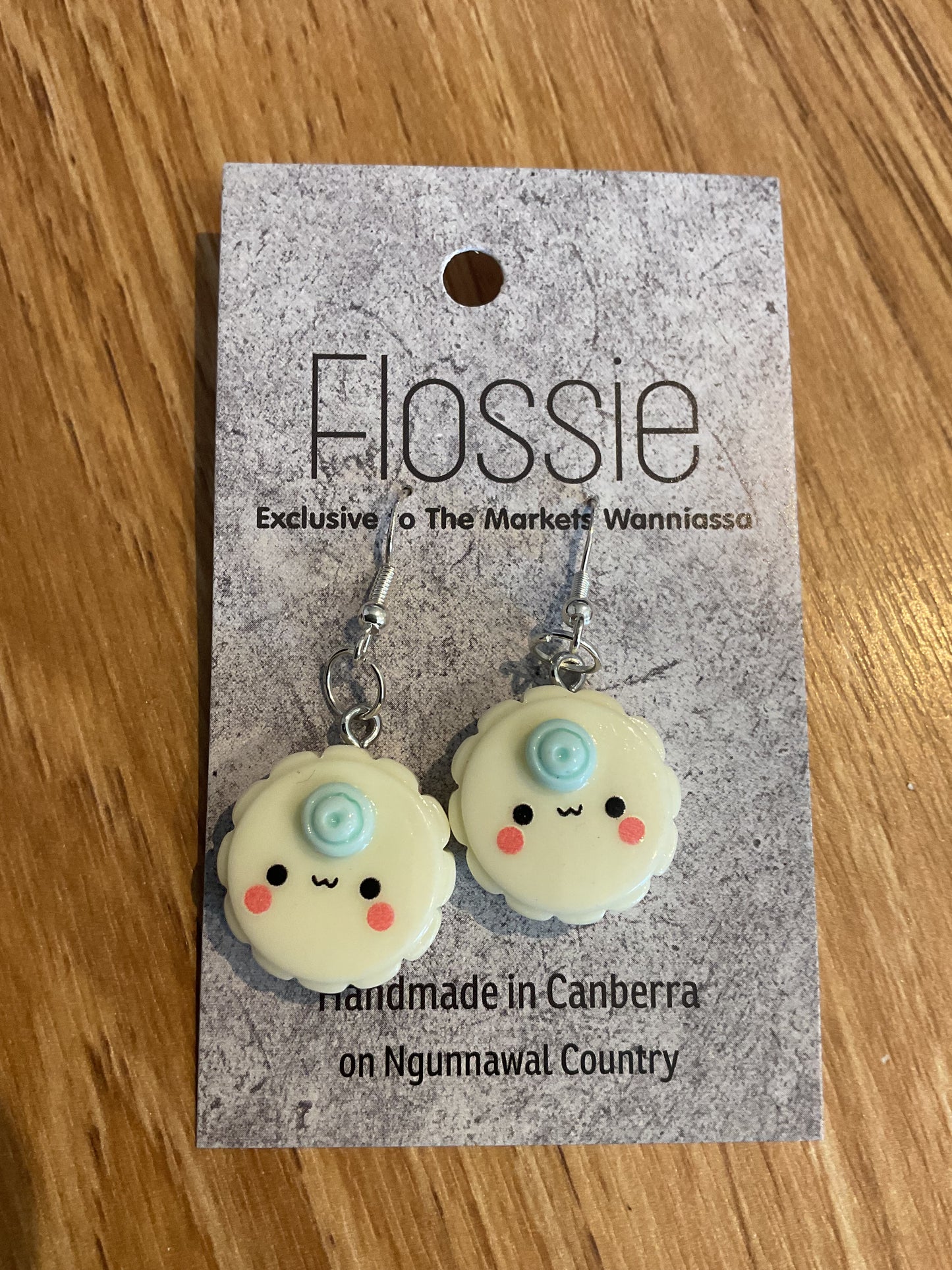 *Earrings Sponge Cake Dangles
