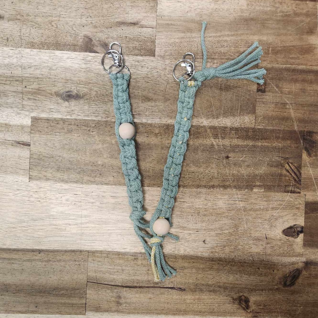 Macrame Keychain - Beaded/Twisted
