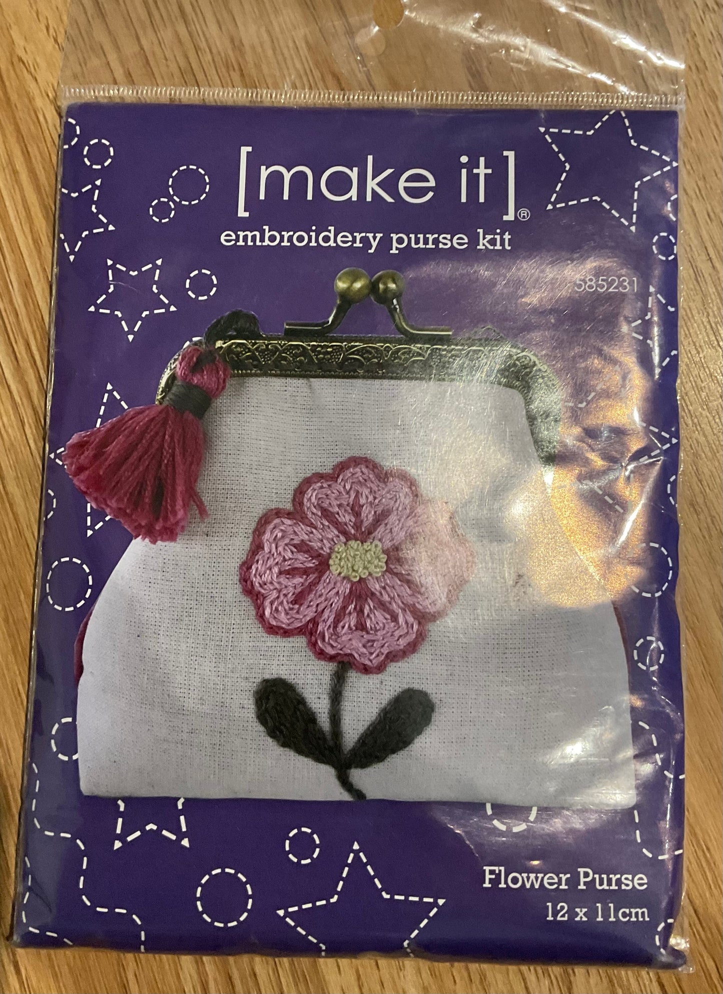 *Make It Embroidery Purse Flower