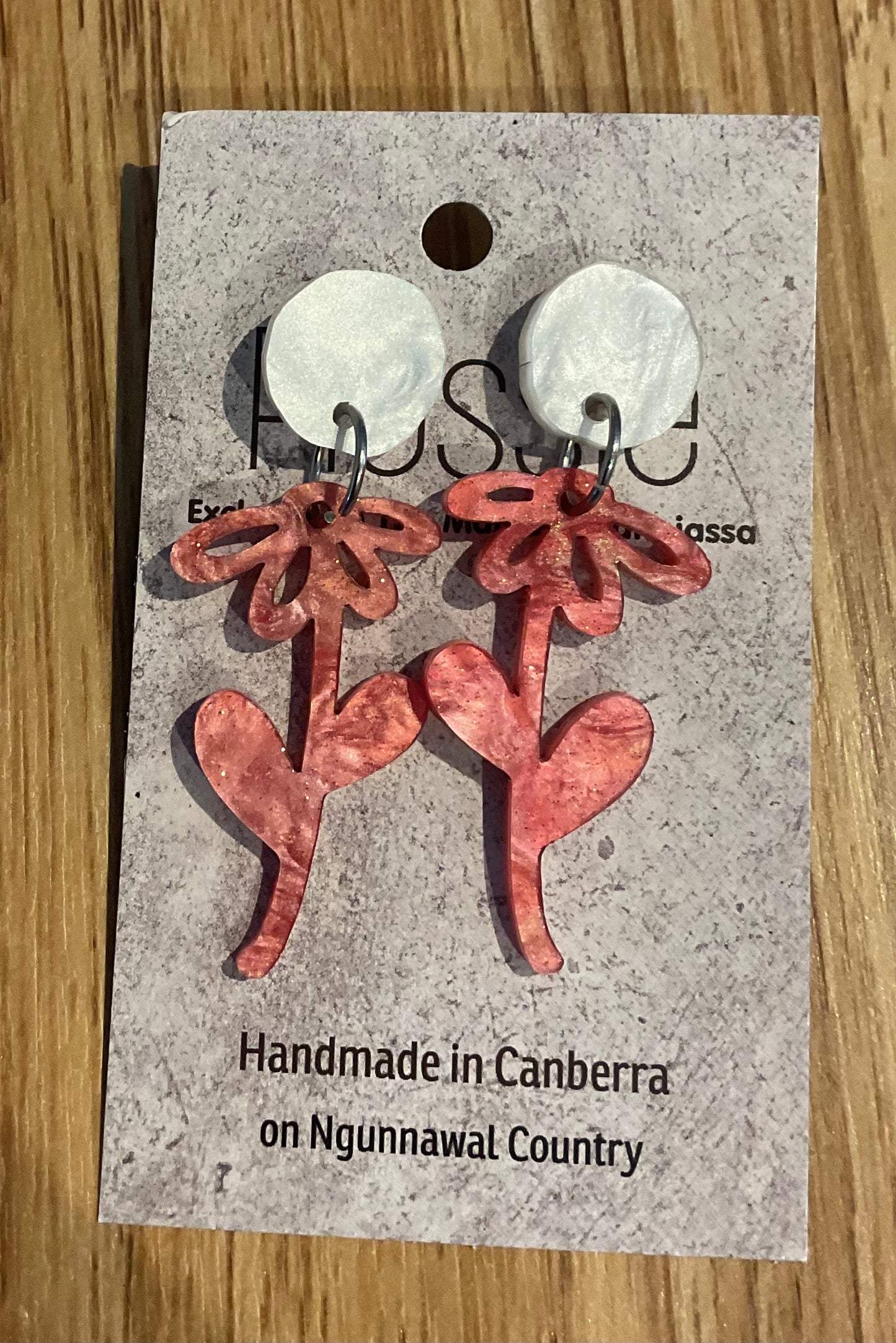 *Earrings Acrylic Pink Pearl Flower Dangles