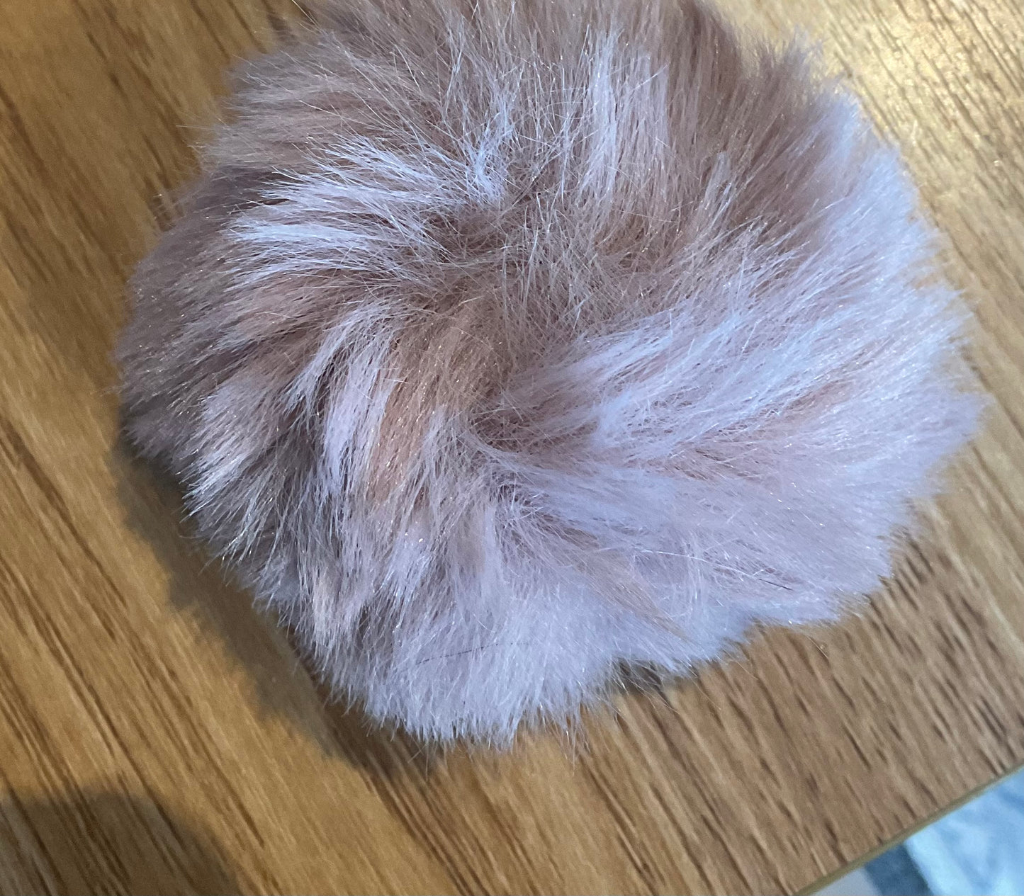 *Pom Pom Faux Fur Natural Colours 10cm