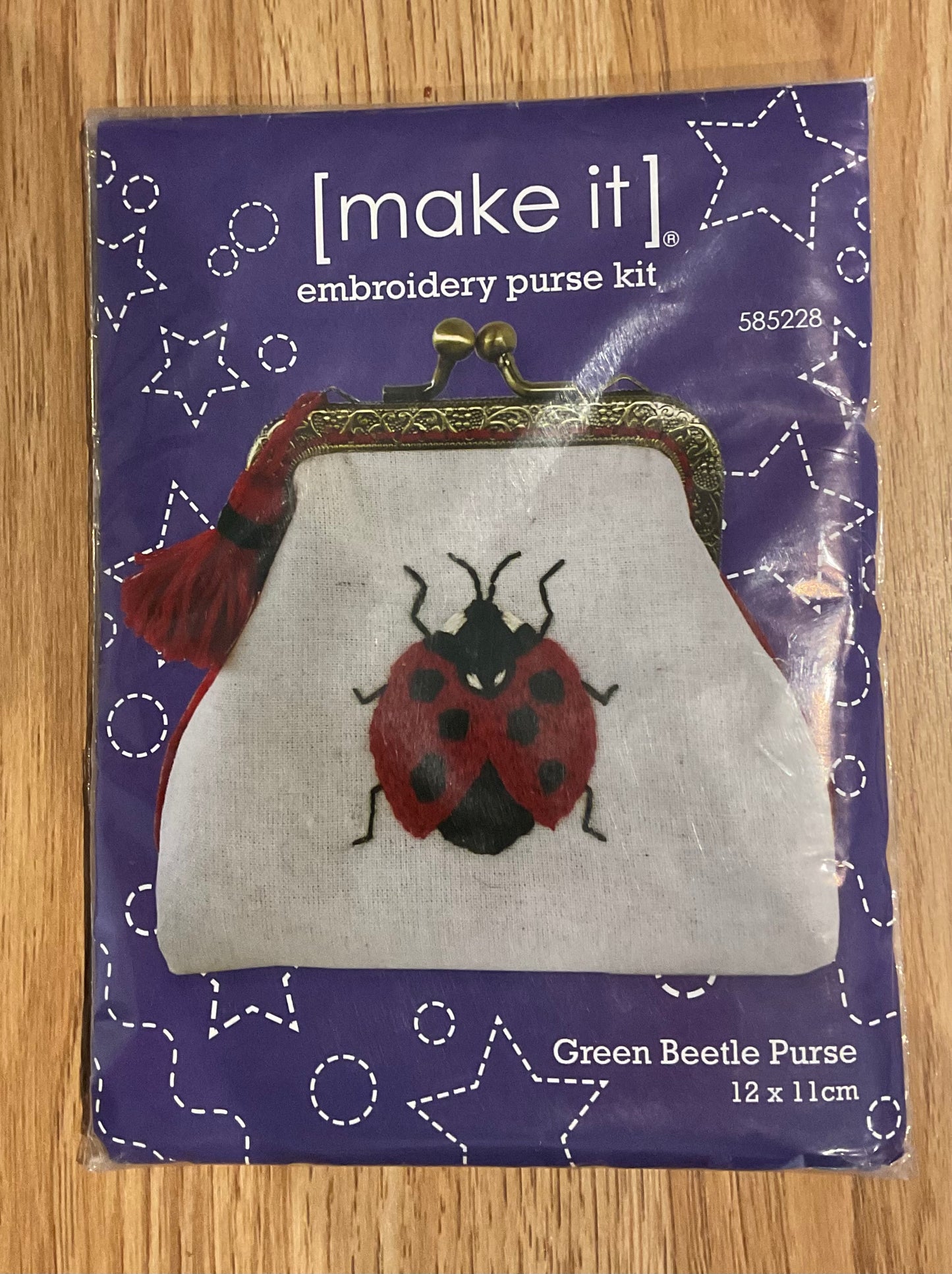 *Make It Embroidery Purse Red Beetle Kit