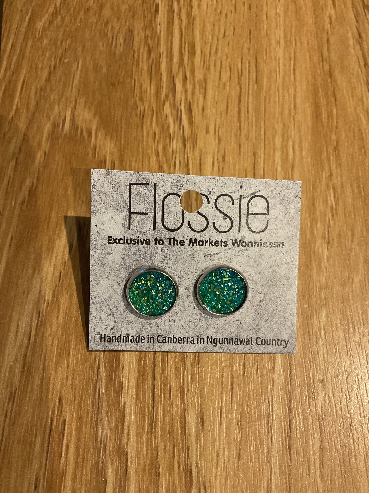 *Earrings Glass Dome Studs Glitter Green