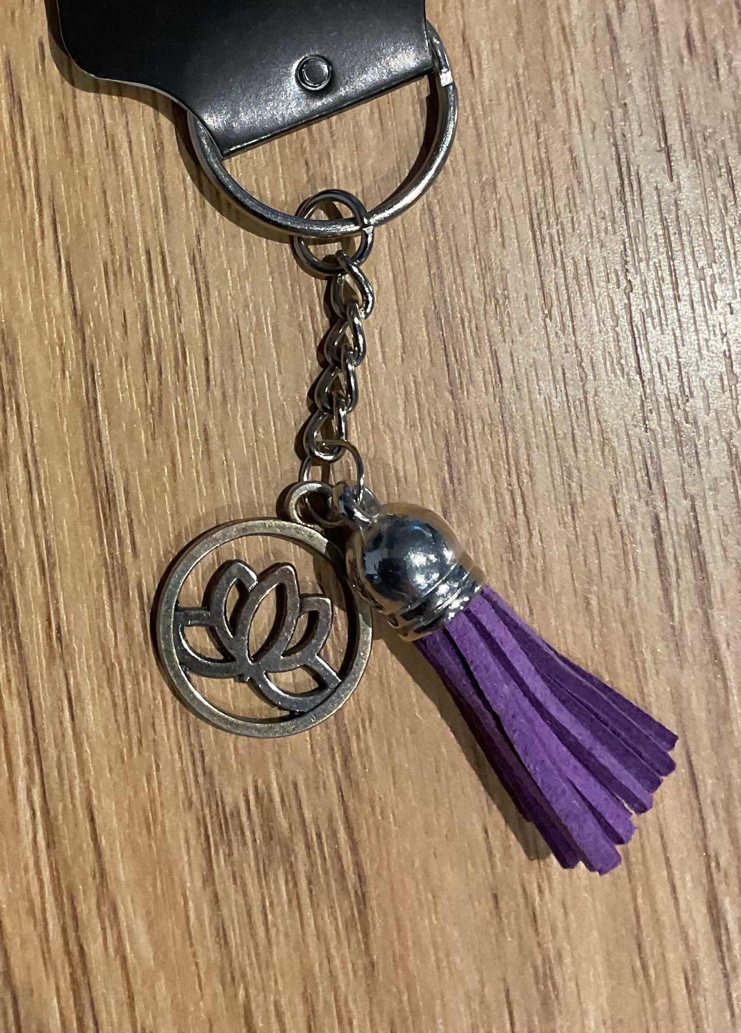 *Keychain - Tassel and Lotus