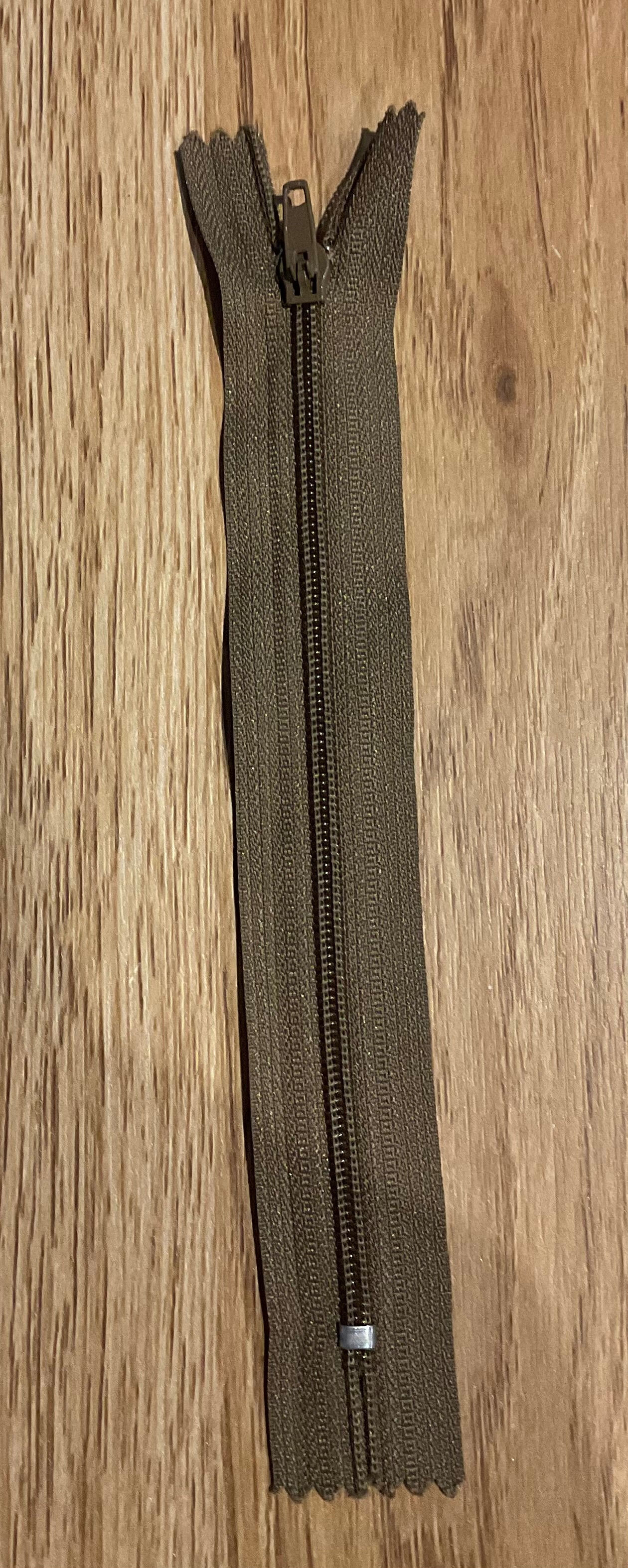 *Zippers 15cm/6inches