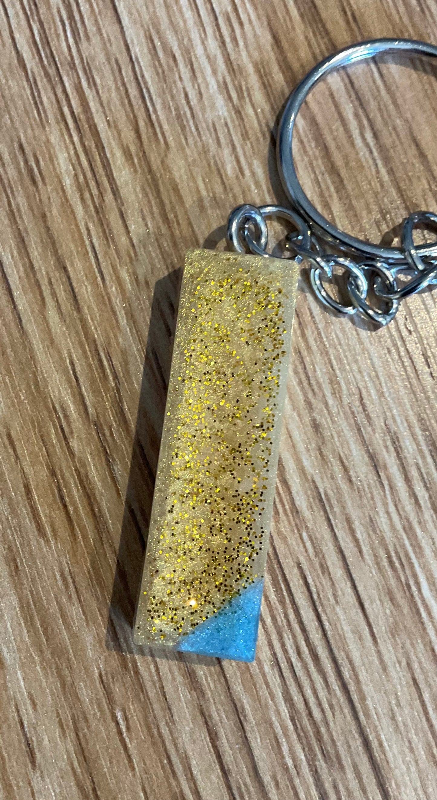 *Keychain Resin Letter I