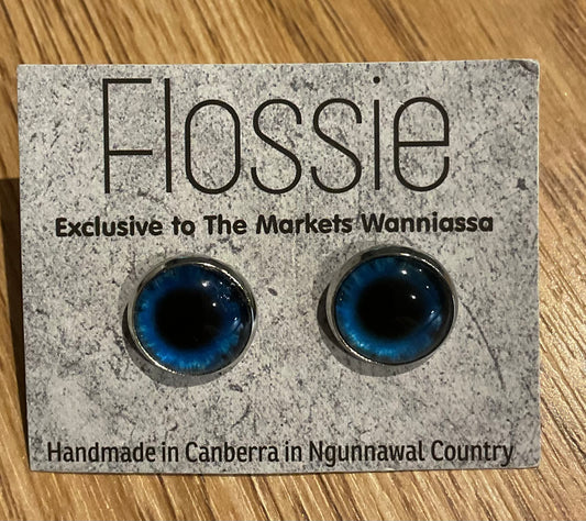 *Earrings Creepy Eye Studs