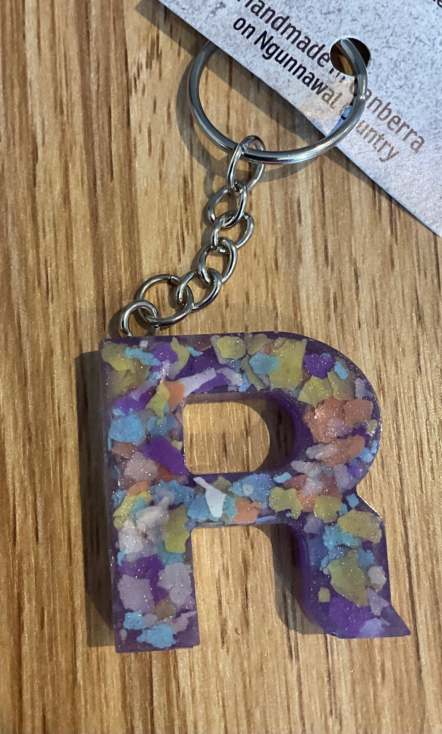 *Keychain Resin Letter R