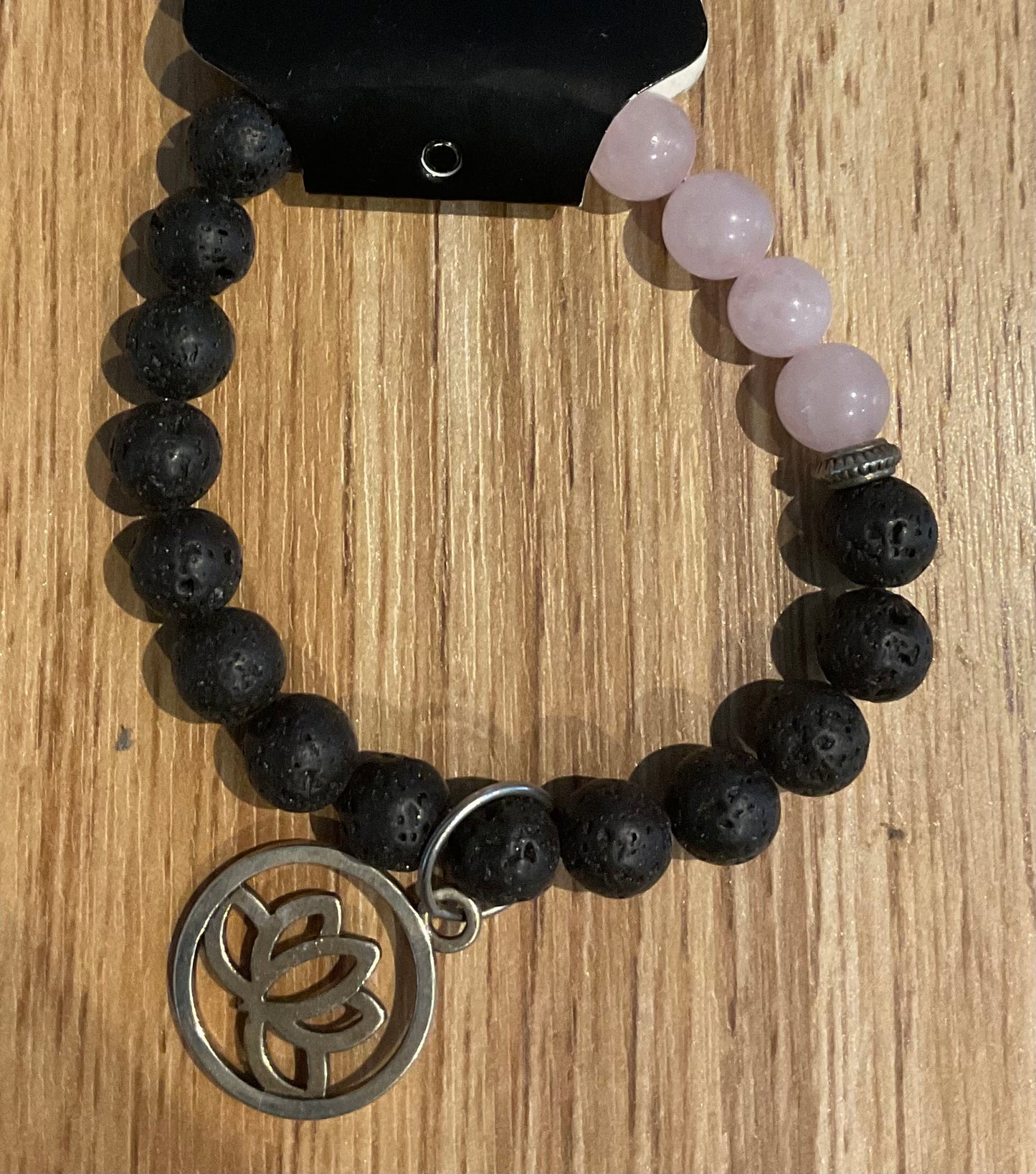 *Bracelet Lava Beads and Gemstones