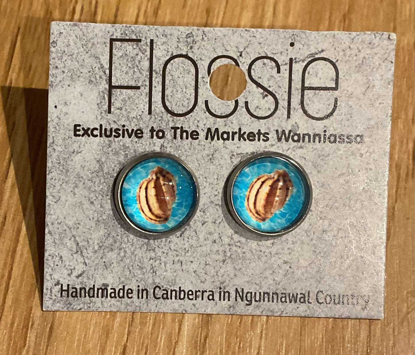 *Earrings Seashell Glass Studs