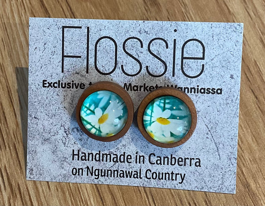 *Earrings Wooden White Flowers Dome Studs