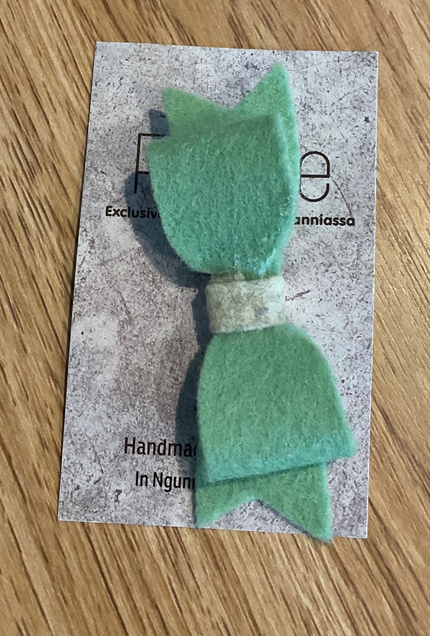 *Felt Hair Bow Single Clip