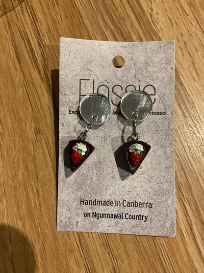 *Earrings Cake Dangles