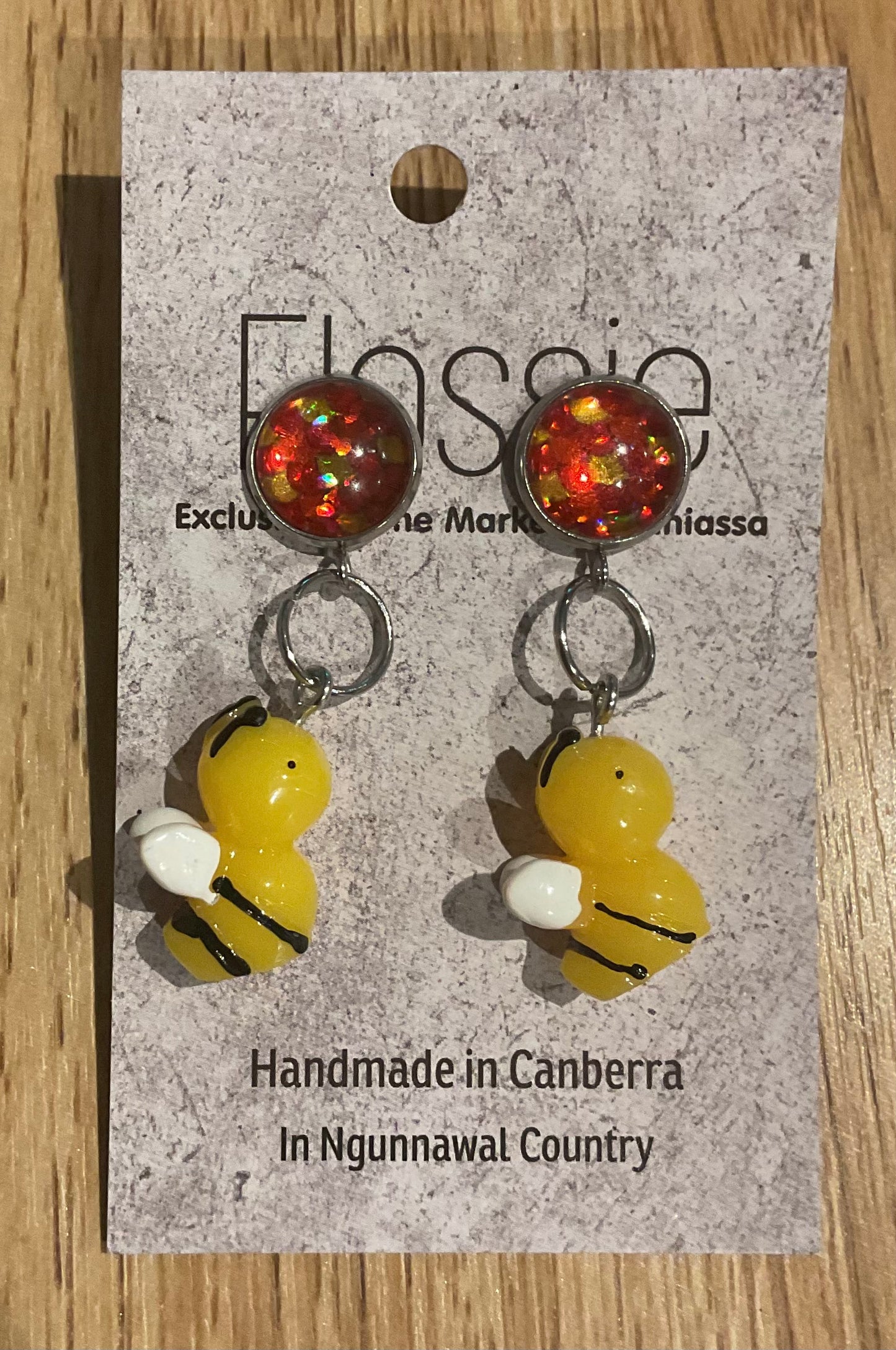 *Earring Buzzing Bee Dangles