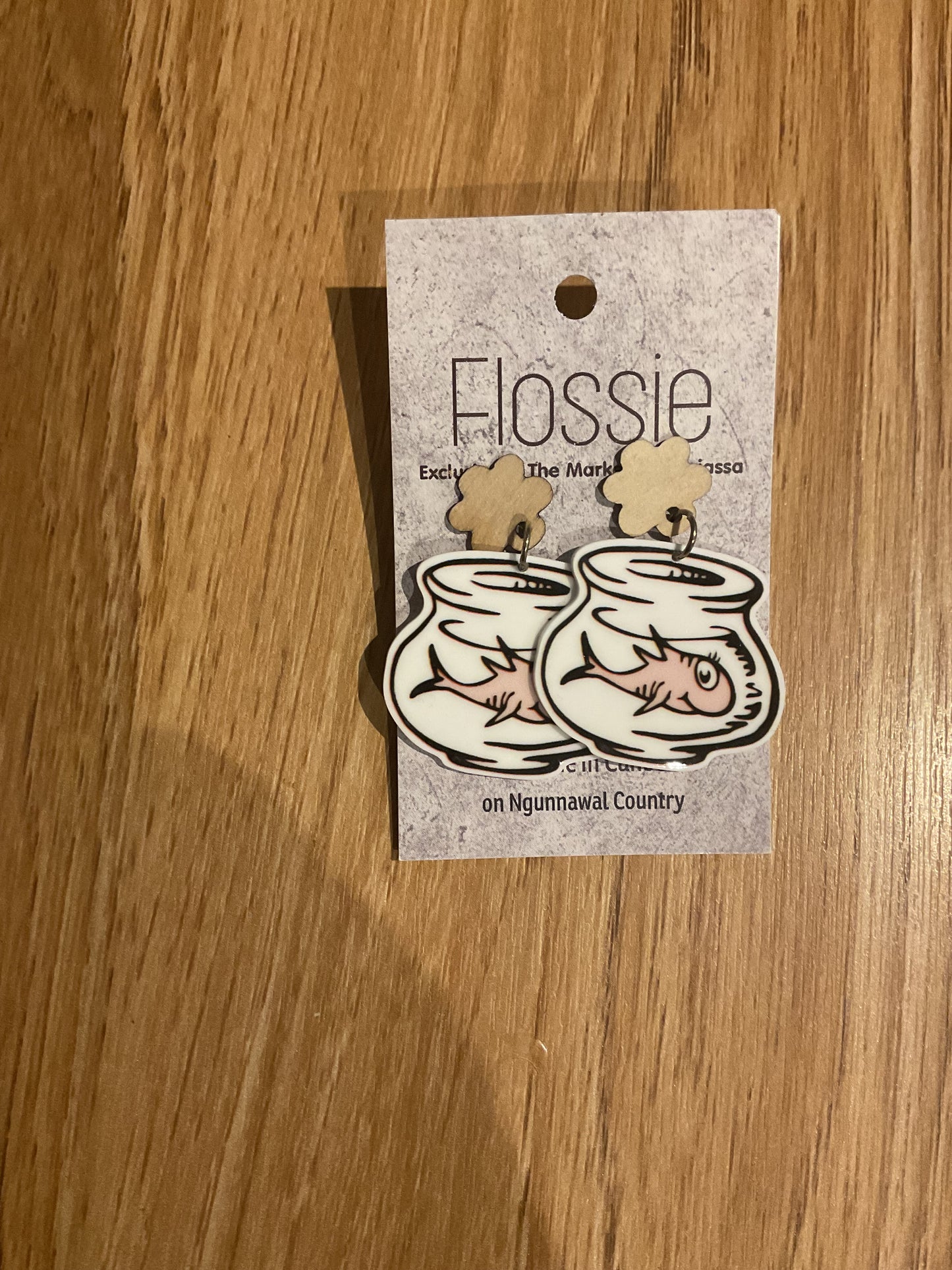 *Earrings Fish in a Dish Dangles