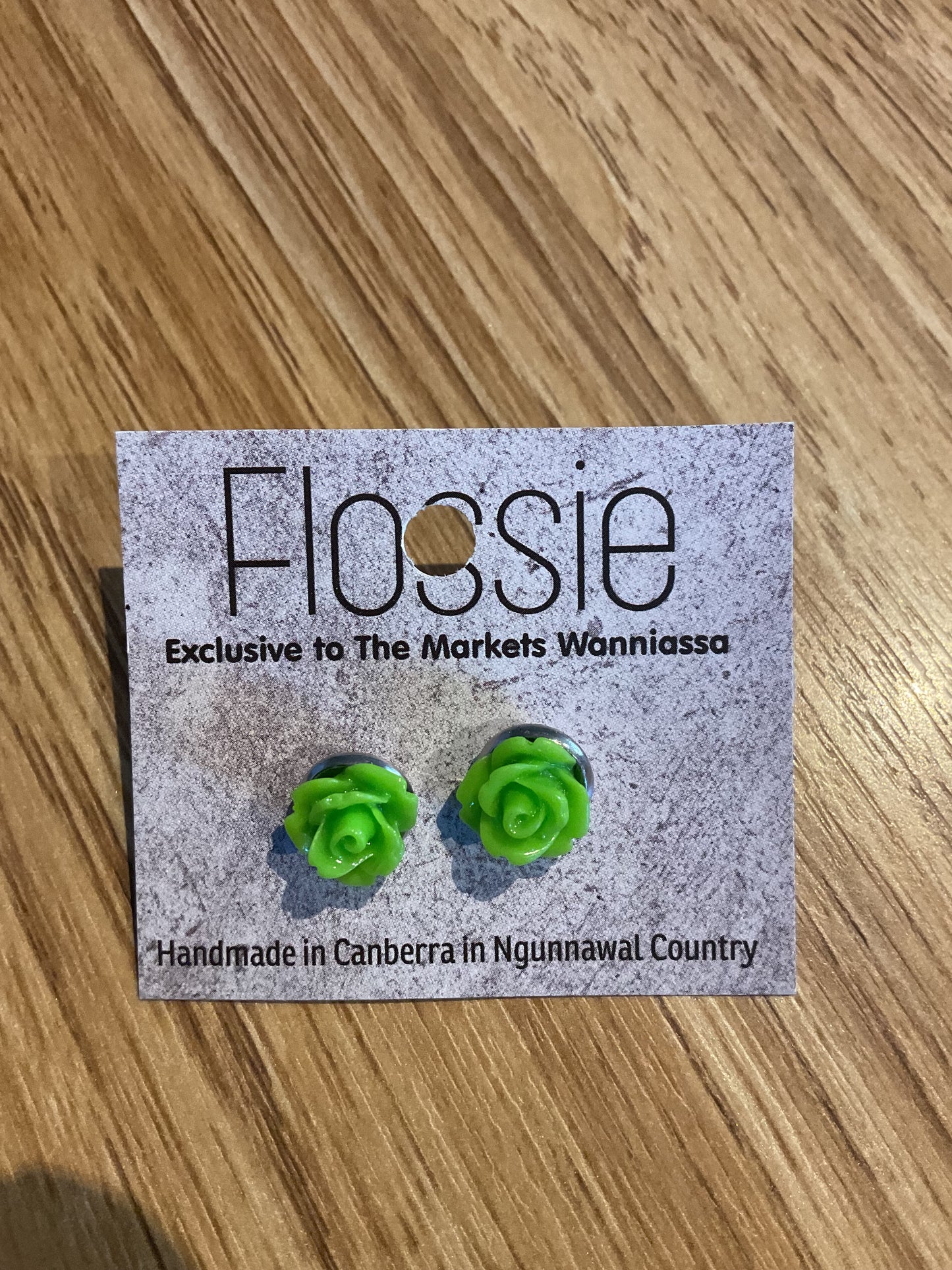 *Earrings Green Flower Studs