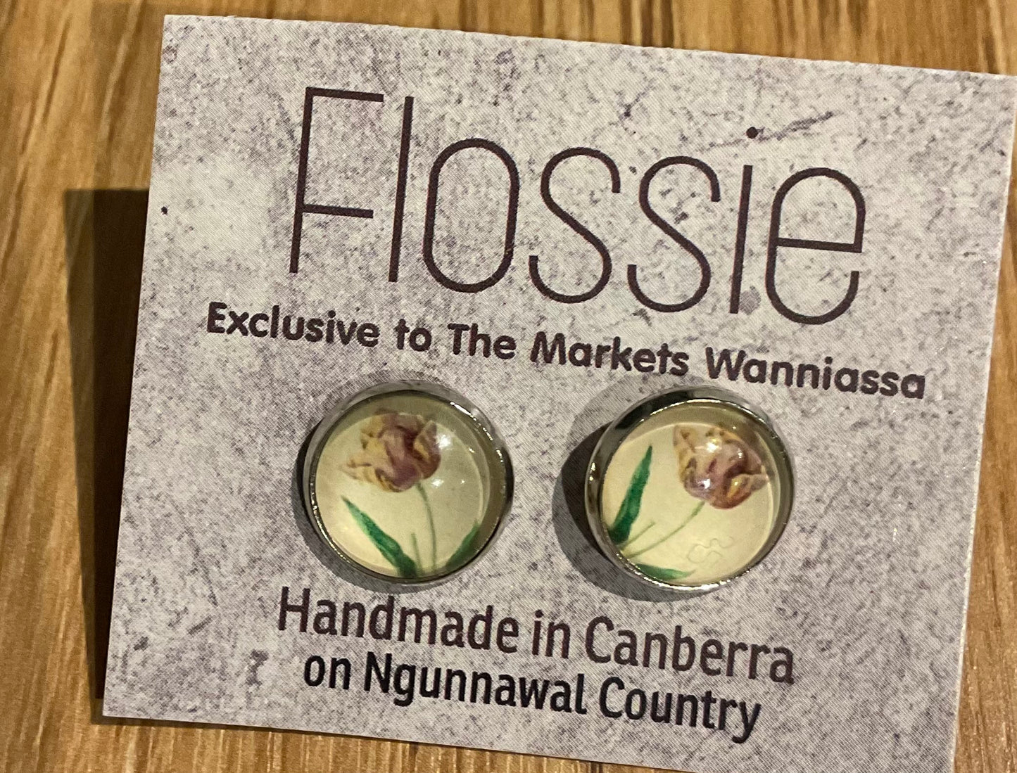 *Earrings Cream Bloom Glass Studs