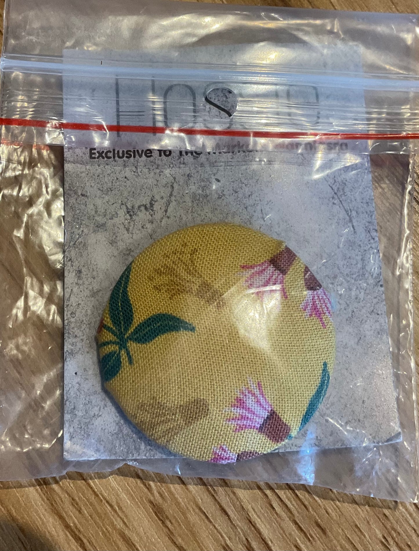 *Needle Minder