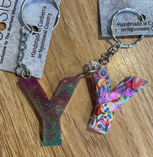 *Keychain Resin Letter Y