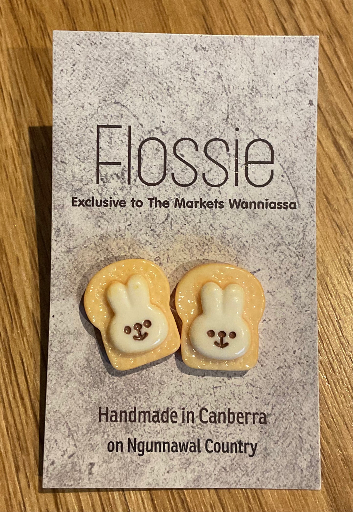 *Earrings Bunny Bread Studs