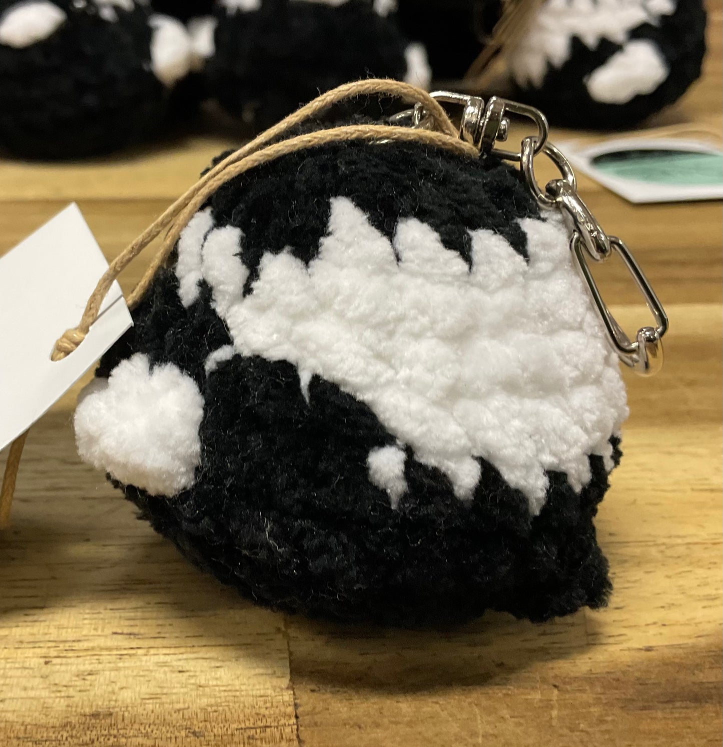 Crochet Magpie Keyring