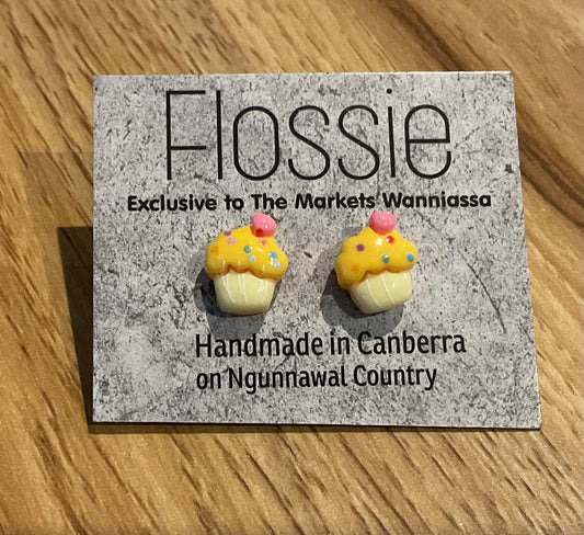 *Earrings Yellow Cupcake Studs