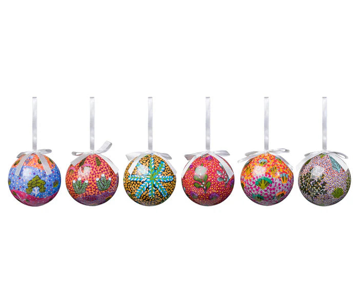Christmas Bauble set Ampilatwatja