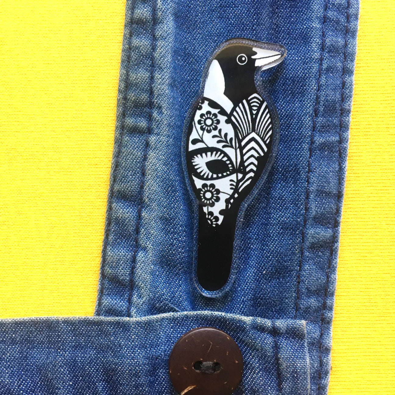 Magpie Pin