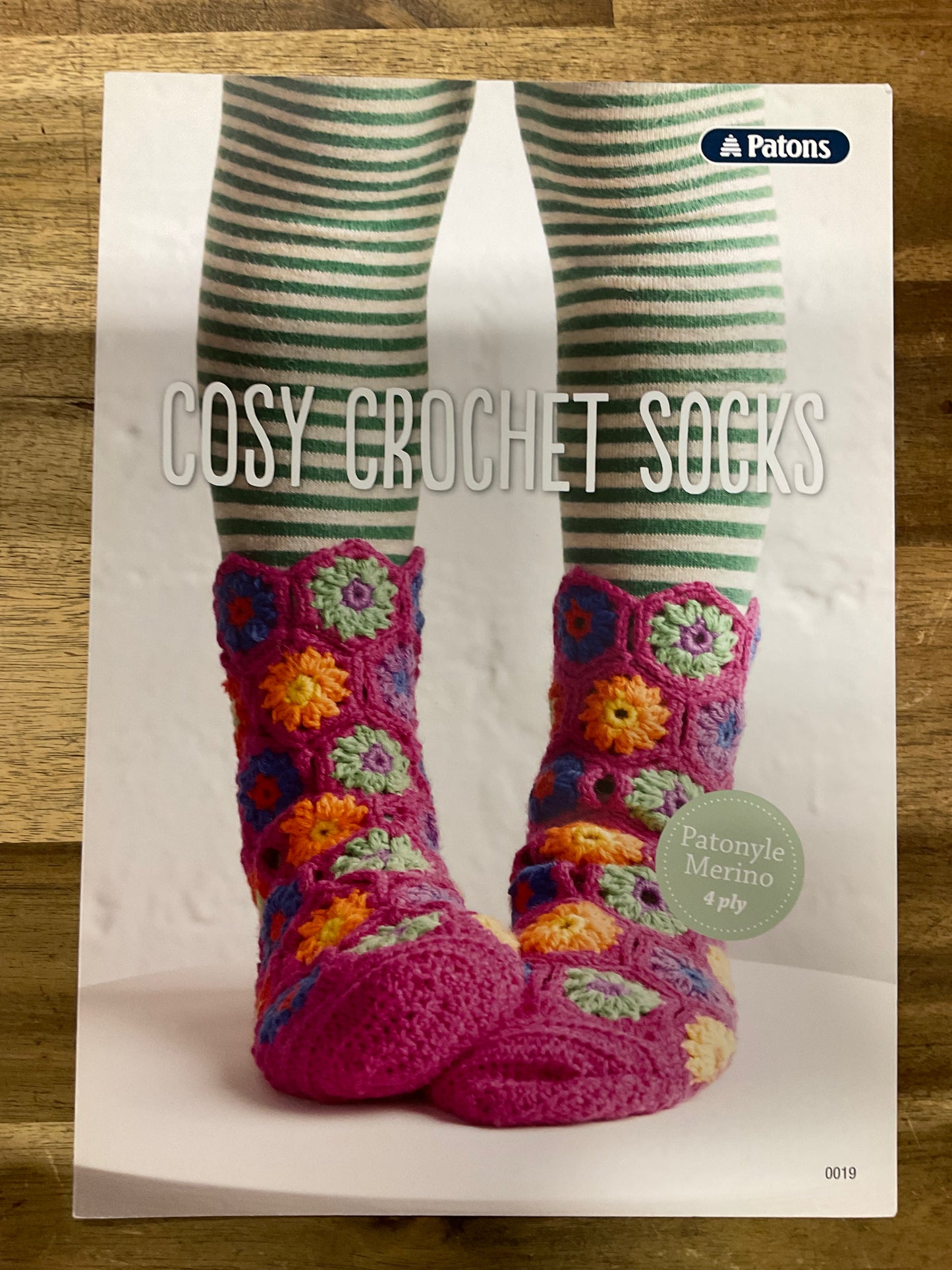 Patons Cosy Crochet Socks 0019