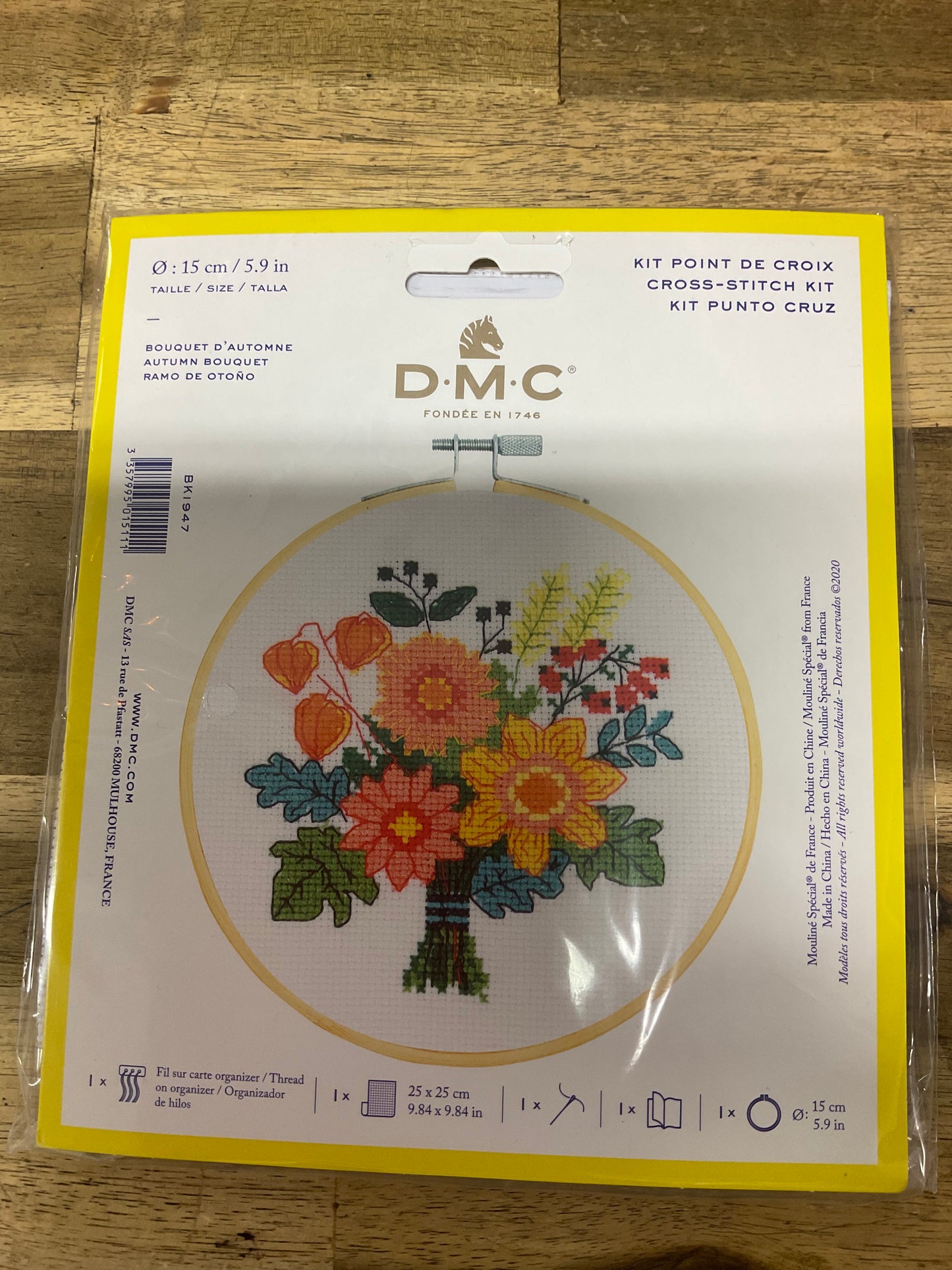 DMC 15cm Cross Stitch Kit - Autumn Bouquet